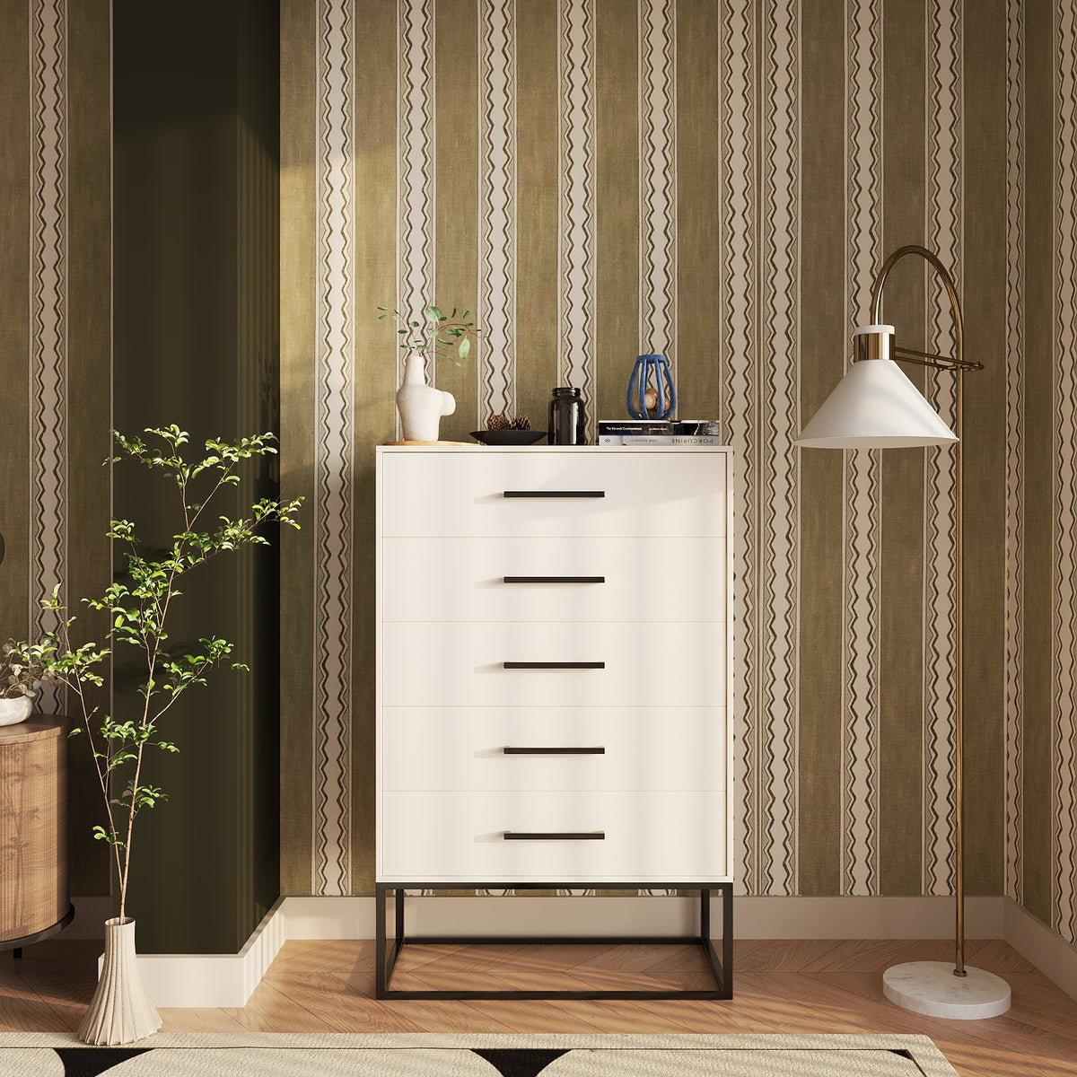 Noah Chest  / 5 Drawers
