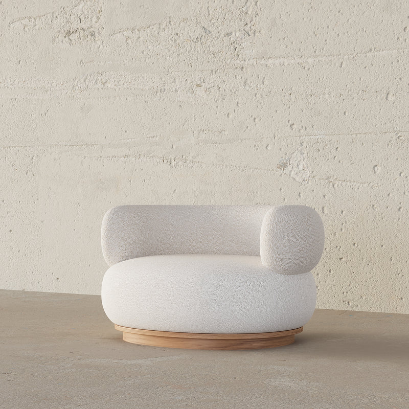 Dreamy Armchair / White Boucle