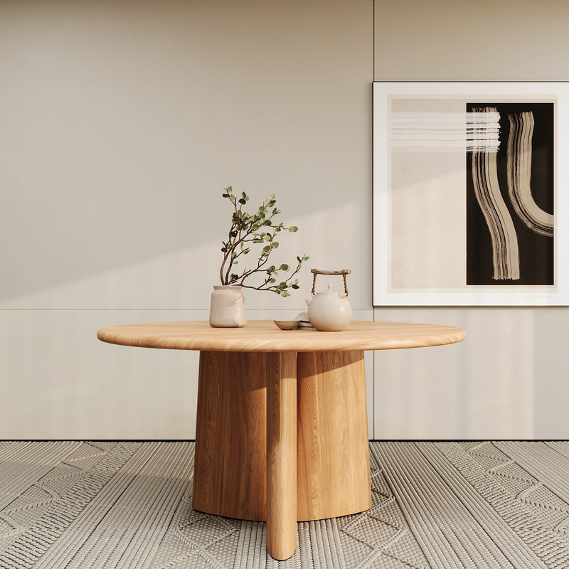 Laria Dining Table / 132 x 72 CM